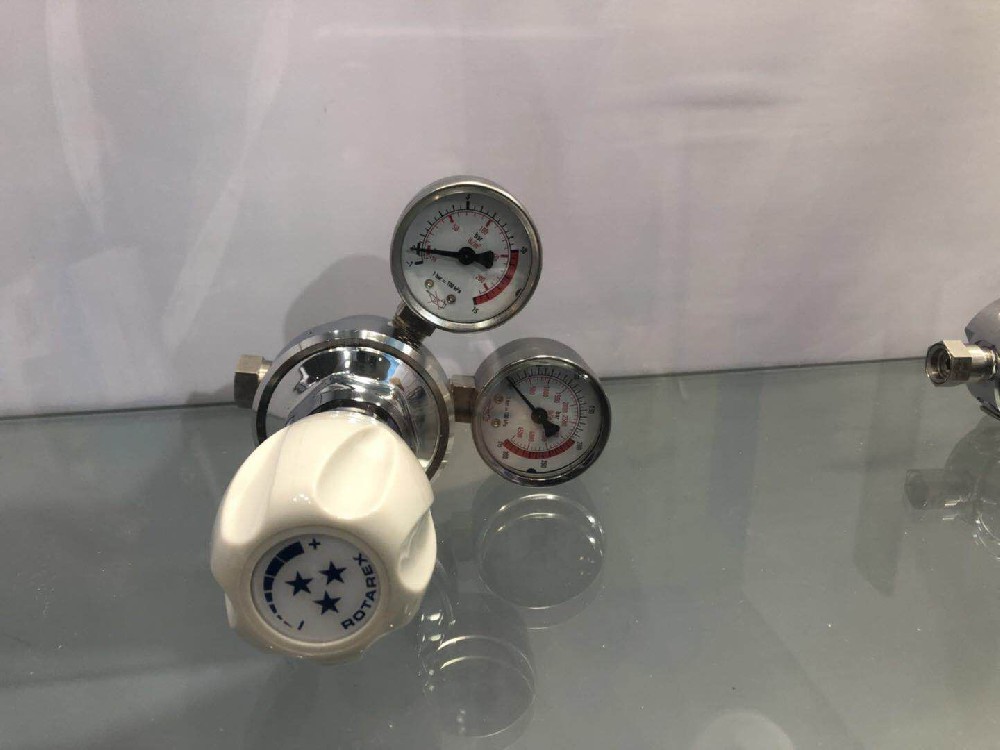 标气减压阀怎么使用？